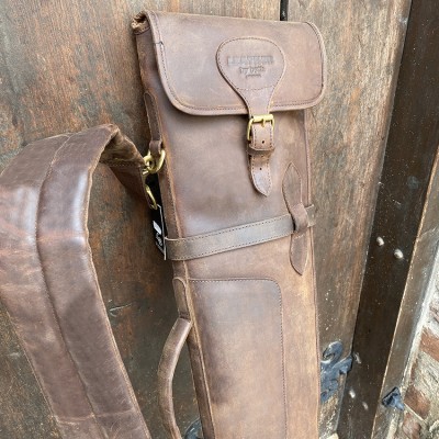 Blixen shotgun slip in Crazy Horse leather