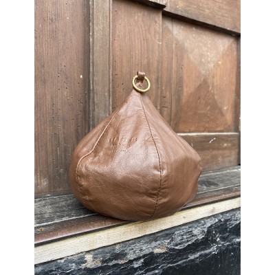 Onion doorstopper, brown