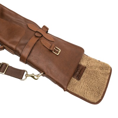 Blixen shotgun slip in Cashmere Grain leather