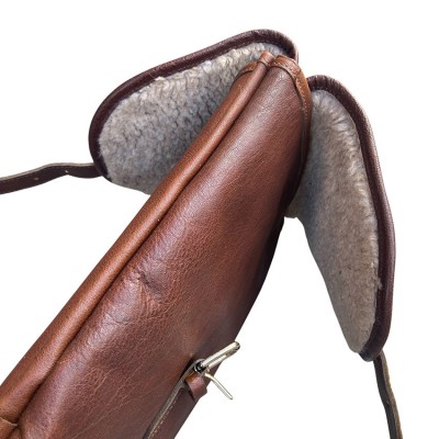 Blixen double shotgun slip in Cashmere Grain leather