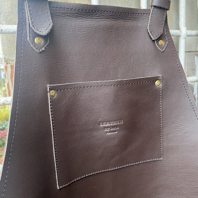 Apron in dark brown leather, INTRODUCTION price